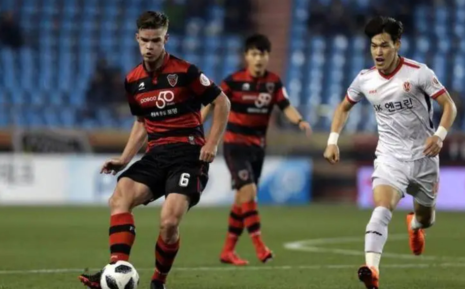 亚冠二级精准一击 浦项制铁vs淡宾尼士 浦项制铁能否复仇成功？来不及解释，跟上节