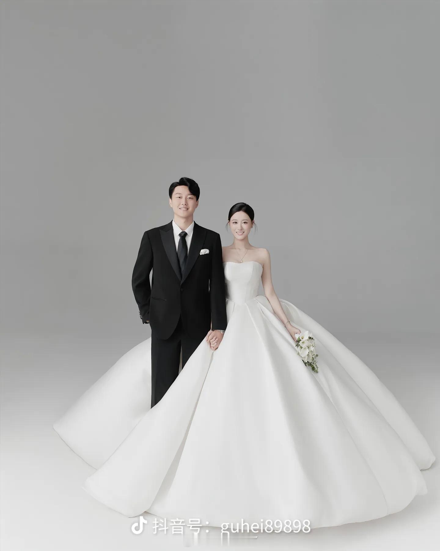 高准翼 祝福 高准翼 新婚快乐，永远幸福！图片来源见水印 