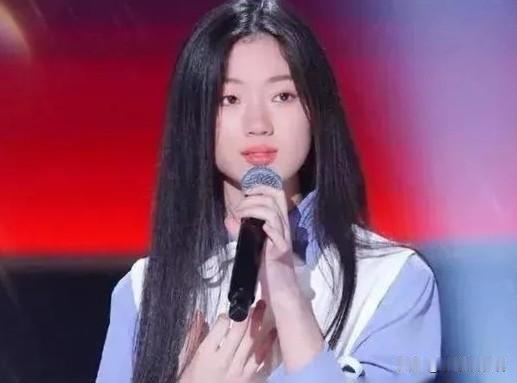 别人演唱会翻车是尴尬，单依纯却凭一个生僻字，把西安浐灞送上了热搜。这俩字像一道门
