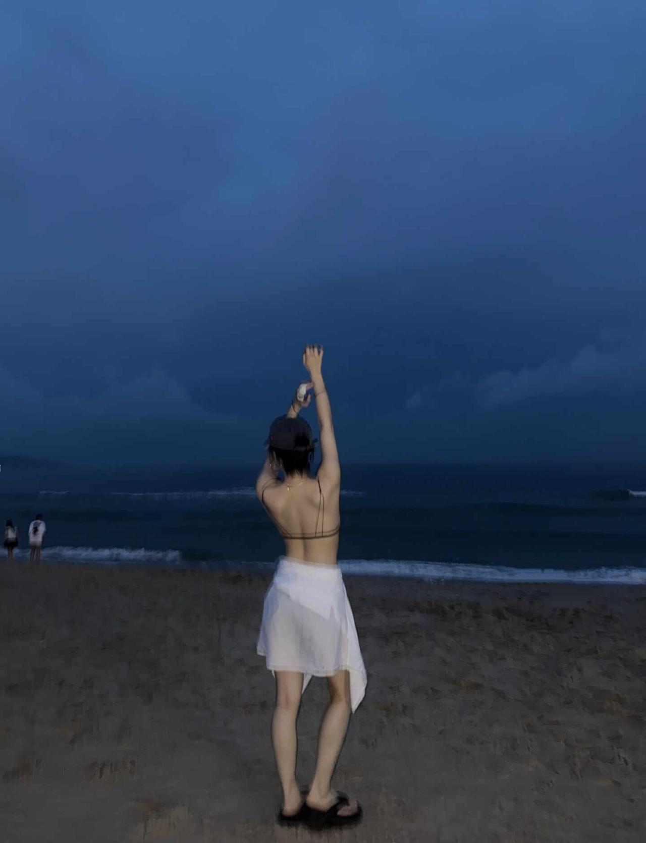 7.31 汕尾 好喜欢傍晚的海边🌊
在来之前很忐忑 天气预报下雨百分比很高 虽