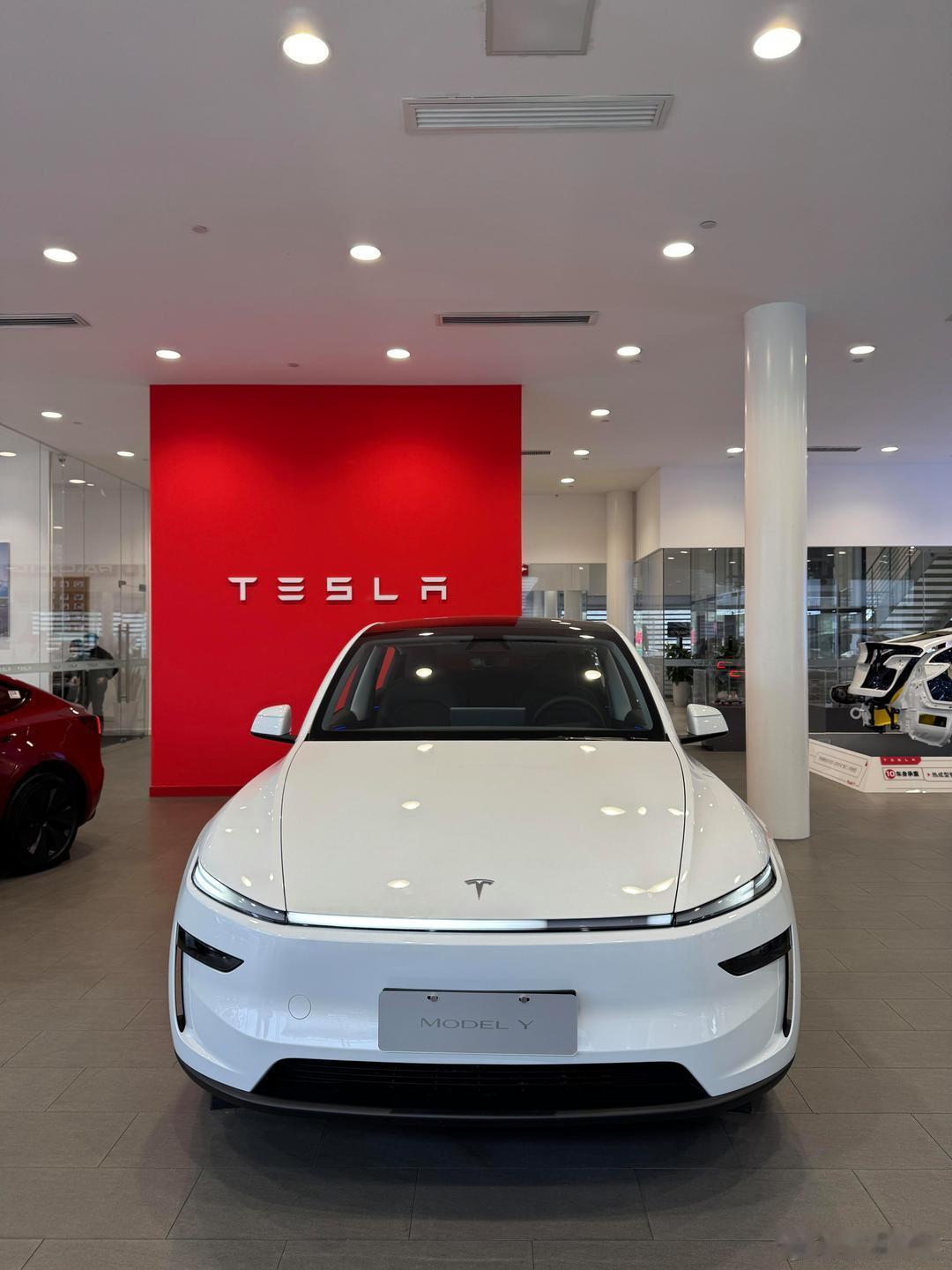 特斯拉FSD最早2月有望在华获批1月23日，据路透社报道，特斯拉CEO埃隆·马斯