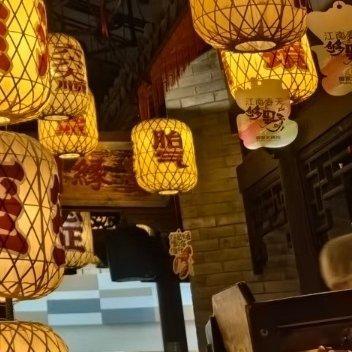 每日一善行善如春园之草，不见其长，日有所增;行恶如磨刀之石，不见其消，日有所损。