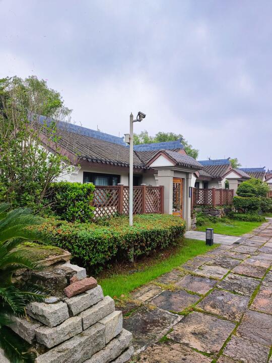 呀！本地朋友带路去的景区庭院餐厅🍴