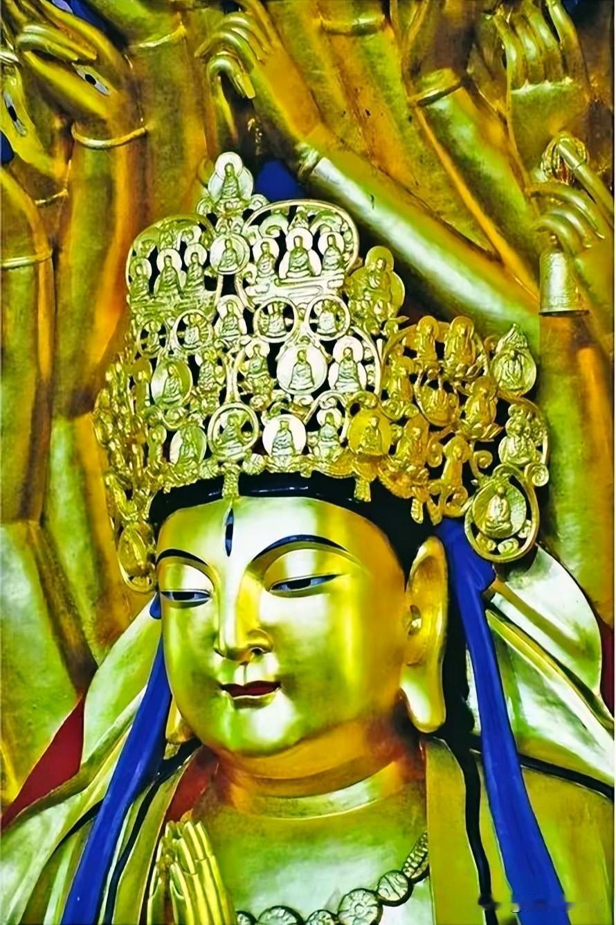 见过这尊千手观音的人，都被震撼到失语🙏
 
当镜头推近，才真正读懂这尊千手观音