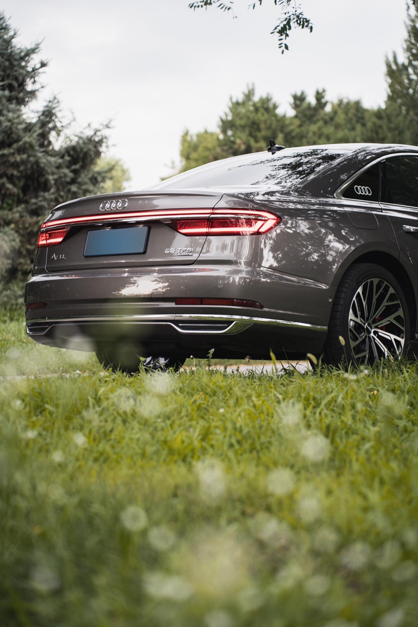 Audi a8。什么样的人会选择A8汽车摄影