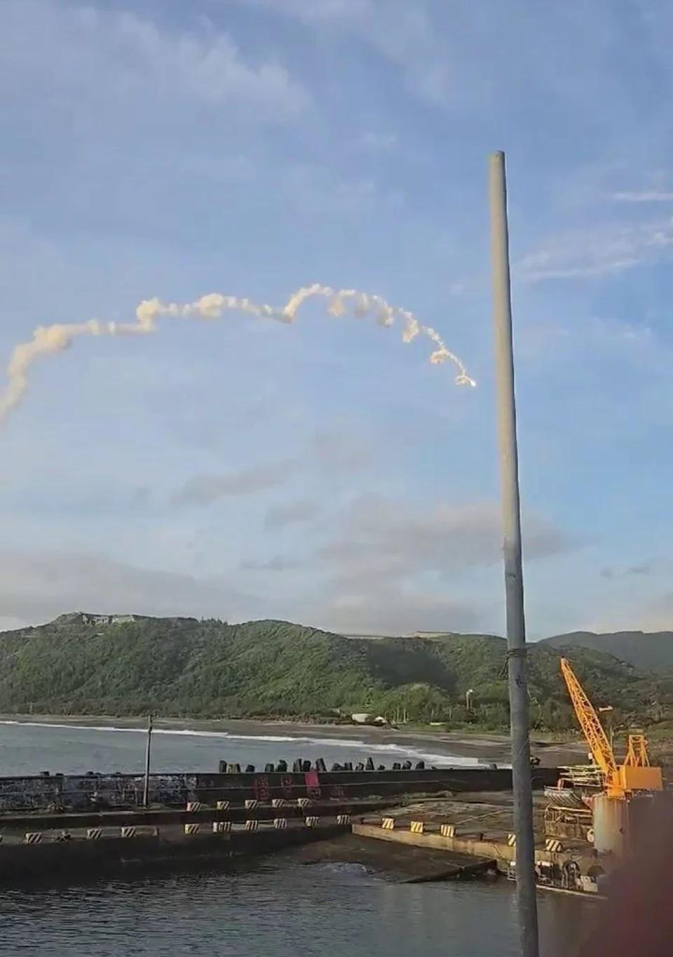 前几天看到台媒及大陆观察者网报道，台湾中山科学院试射运载火箭失败，还有信息指出台