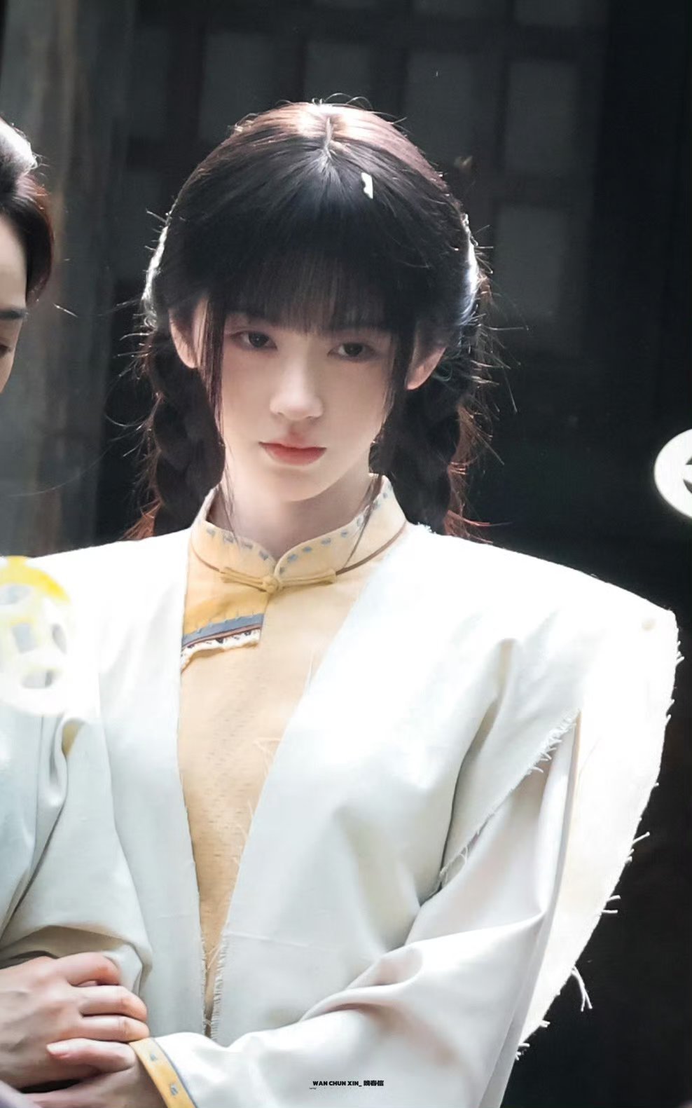 jjy鞠婧祎阿黛jjy鞠婧祎来战想为你擦掉眼泪可摸到的却是冰冷的屏幕.