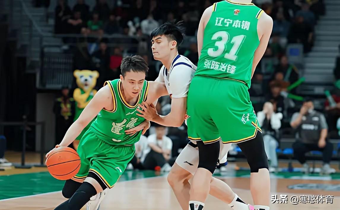 打个锤子！辽宁83-93不敌北京，看看球员数据，谁才是输球的最大祸首:

1、付