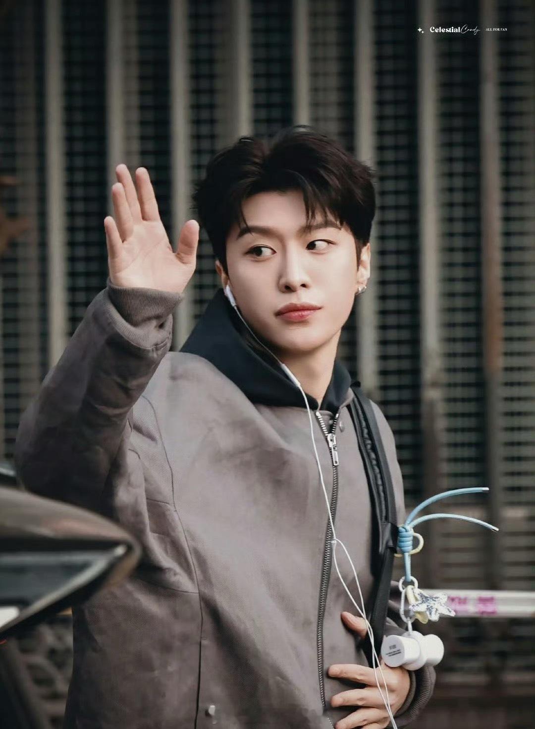 春晚联排的部分男明星路透🈶来看看大家状态如何李昀锐，丁禹兮，王安宇，范丞丞，刘