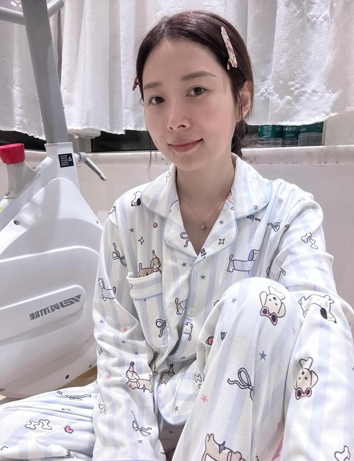 睡衣不是躺平的借口，是生活的底气。
你穿得舒服，世界才肯对你温柔。
现在谁还把睡