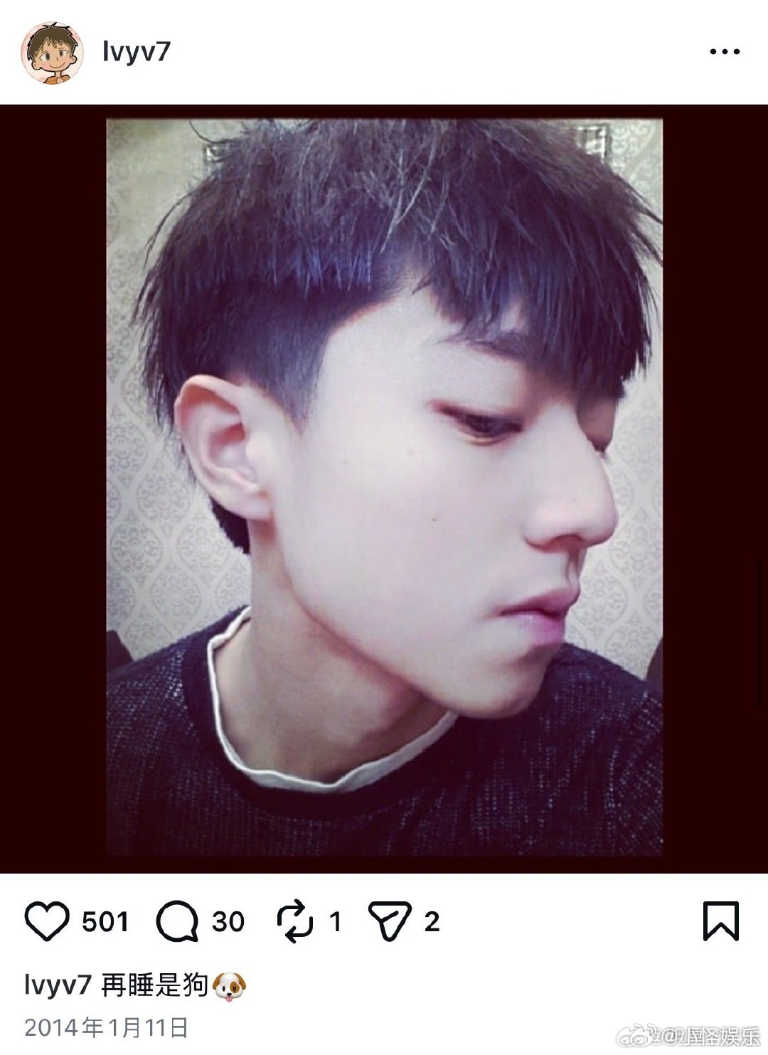 陈靖可高中时期少年随心记录生活，成年塑造冷峻角色，陈靖可的成长反差格外有意思。高