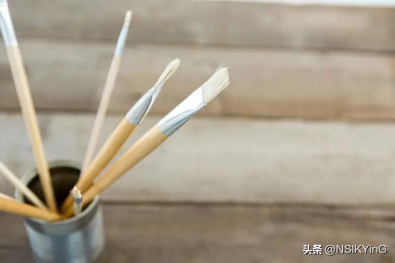 新的一年，要用画笔记录四季更迭，用心为家人烹饪三餐，让爱好点亮每一个寻常日子。