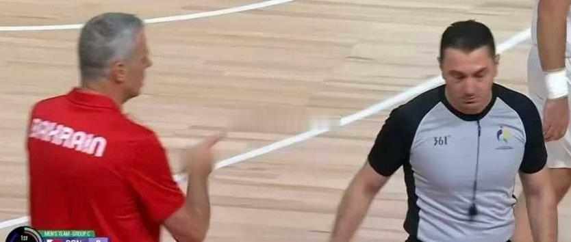 巴林男篮赛后拒绝握手亚运会中国男篮在亚运会小组赛以46分的巨大优势击败巴林队，提