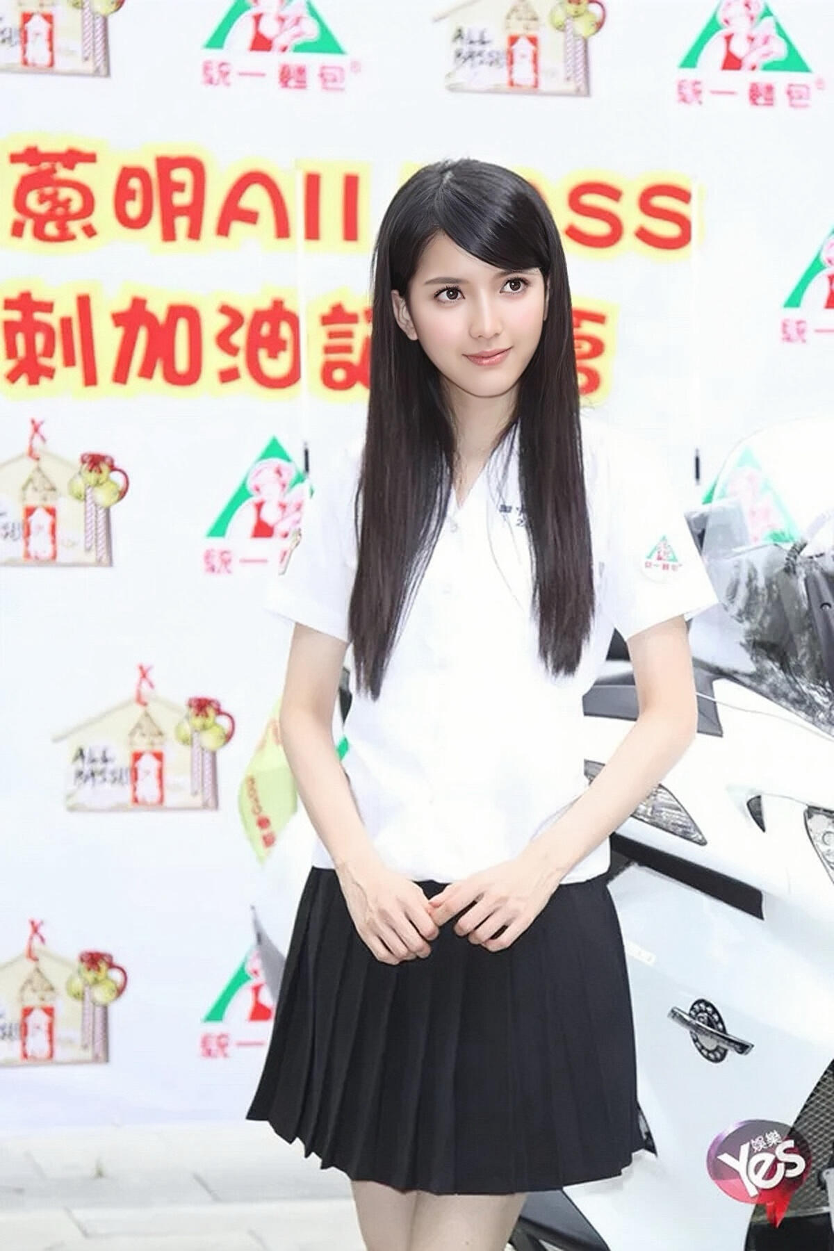 陈匡怡这张脸就写着台湾校花女神的名字陈柏霖也是真的忍得住，恋爱十三年都不娶…… 