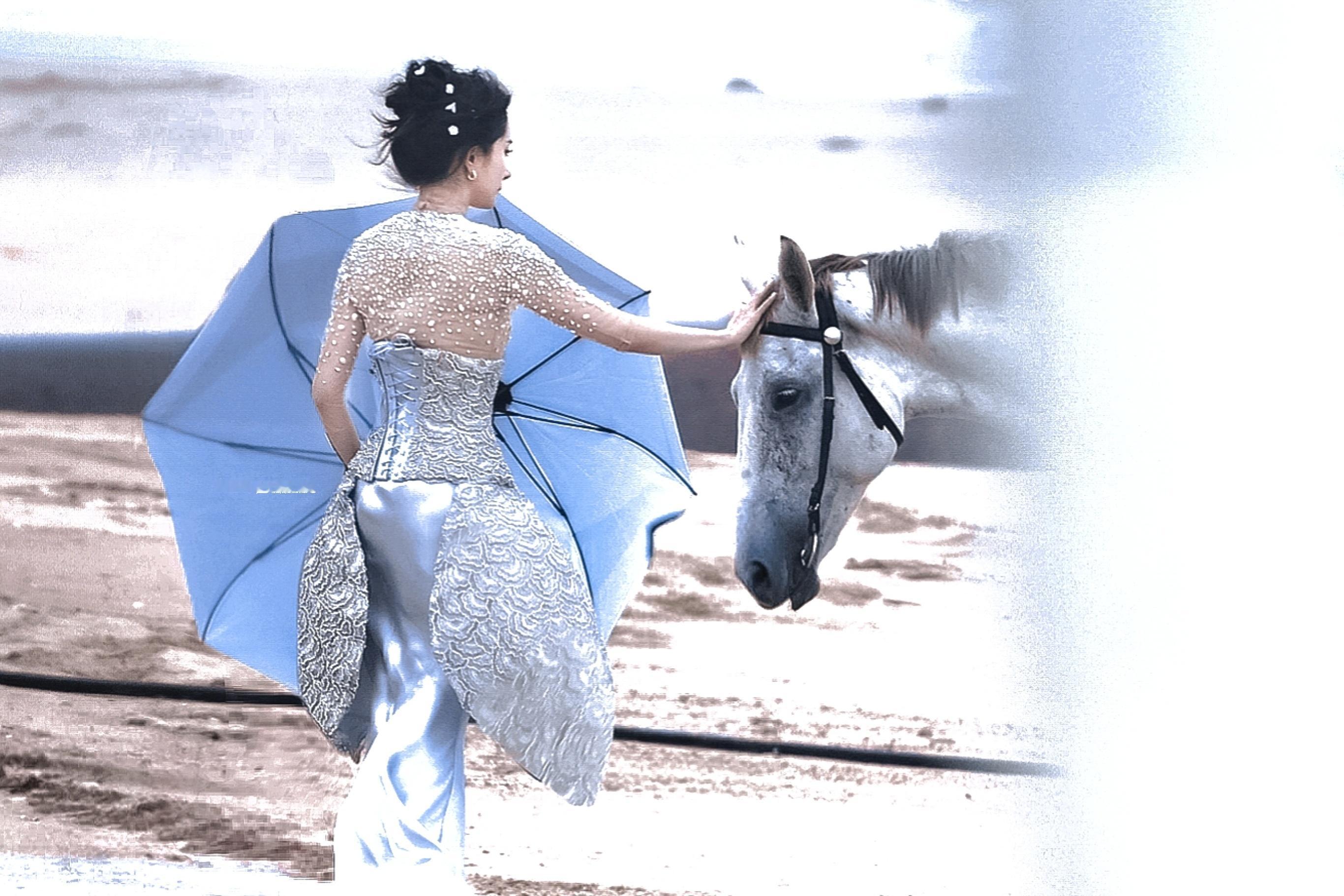 希望明天杨幂工作室出的图能达到站姐一半的审美好吗[哪吒嘟嘴] ​​​