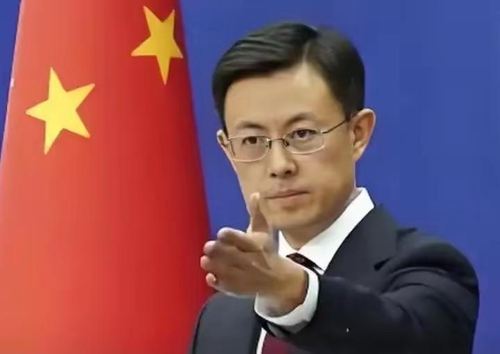 对于台湾问题，我们提统一就是原则上的错误。台湾就是中国领土何来统一这个说法？对台