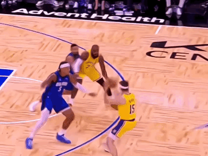 这脚步，就是吕布来了也不过如此吧！
天下无能第一，古今不再有双！