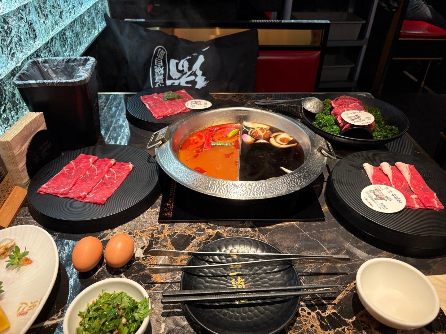 任何人来上海不吃一绪我真的会伤心点外卖顺利吃到了北京的排队王火烧云上海你怎么这么