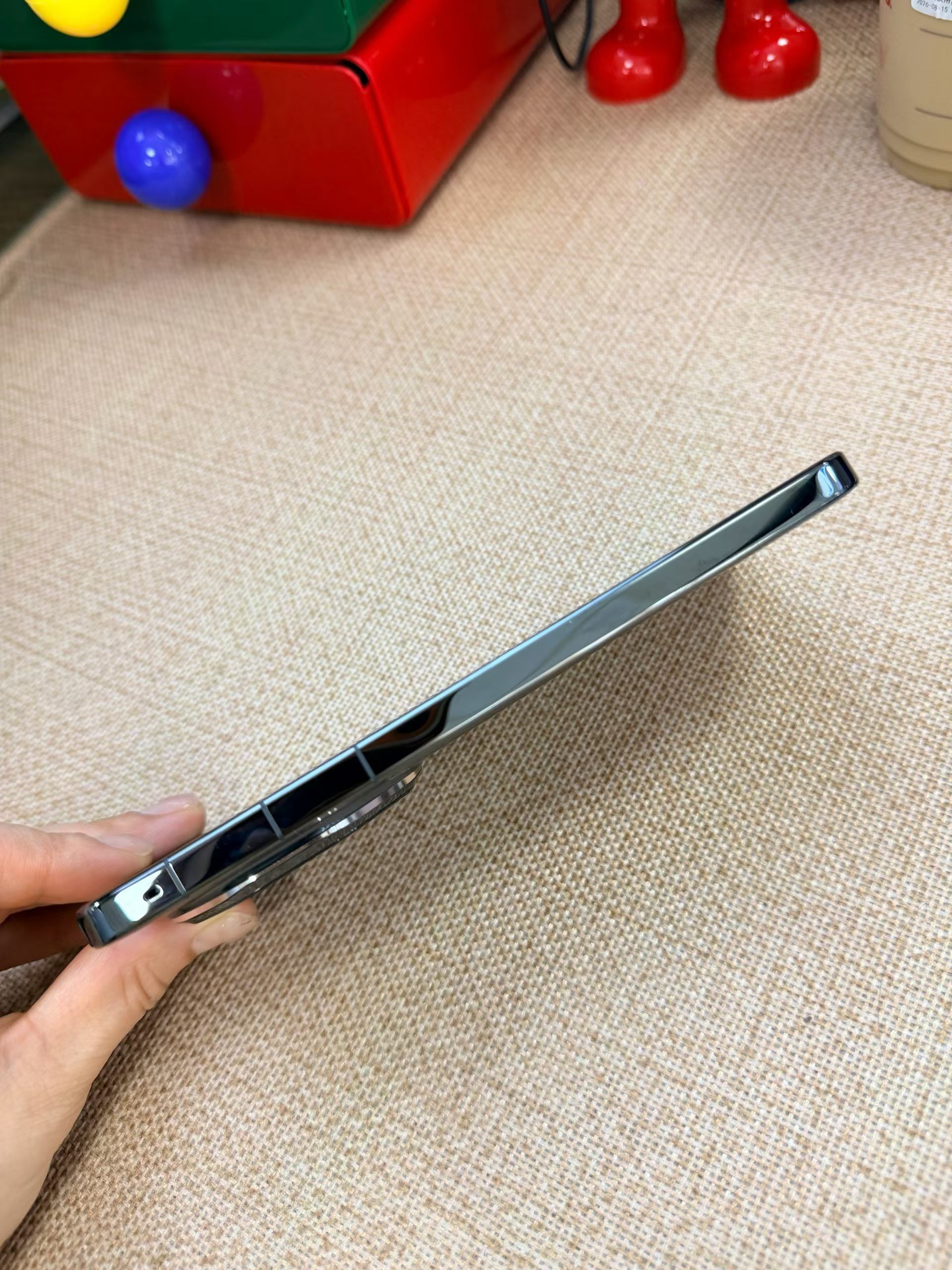 精品二手机华为Mate80 RS非凡大师20+512G黑保修期27.3.25，电