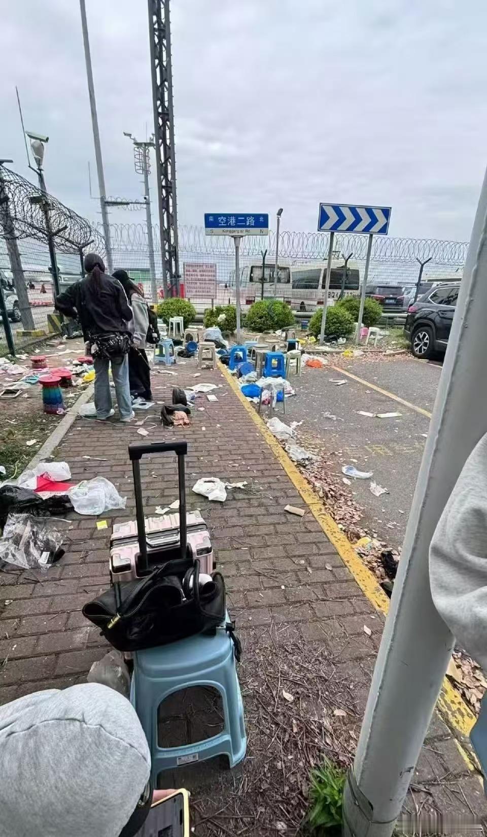 CORTIS私生被抓走CORTIS私生追车CORTIS私生被抓走，啊这，
