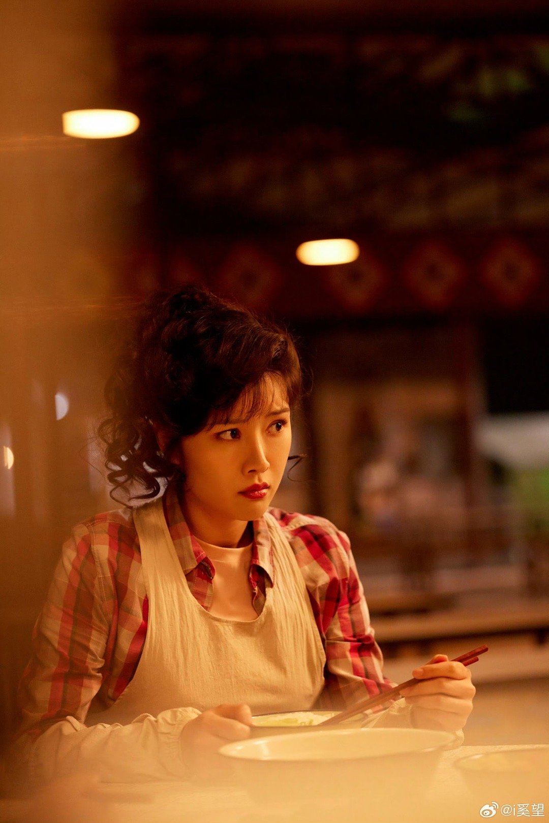 我的山与海奚望本色出演麦霸谁能想到看个年代剧还能被歌手圈粉？！奚望演的郝倩倩已经