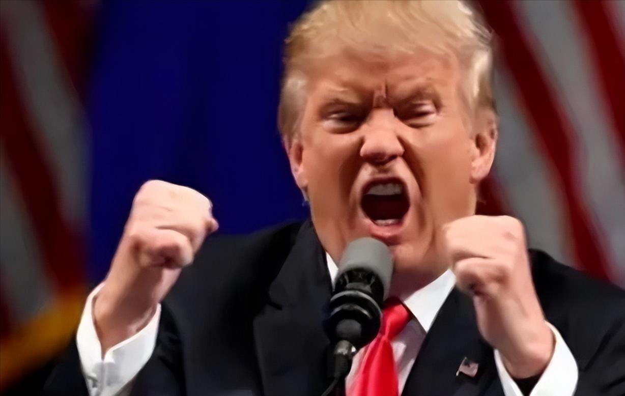 适时宣告结束战争！突发！特朗普透露重大信息

据新华社3月9日刚刚发布的消息，当