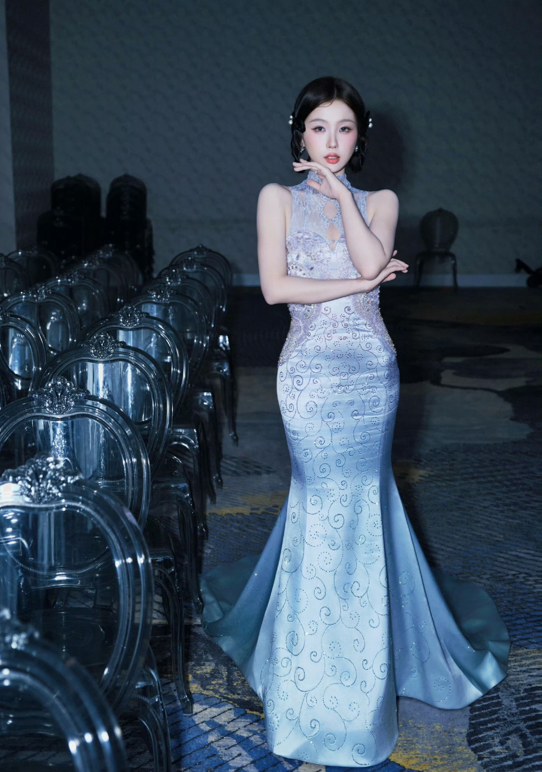 🐟丝能不能别催了，这么大的工程量摆那呢，修图师没休息过吧… 