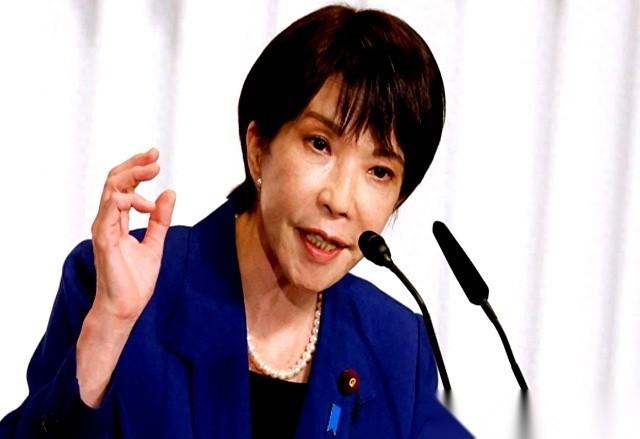 前脚刚把老美送走，差点就要提名人家诺贝尔和平奖了；后脚就火急火燎地托人带话，想在