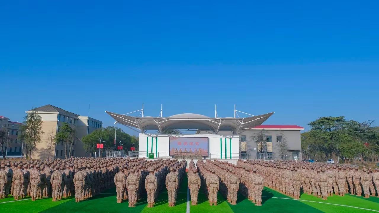 参军入伍青春无悔