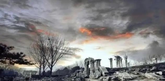 很多人一提火烧圆明园，第一反应就是八国联军。其实搞错了时间线——真正放火的是18