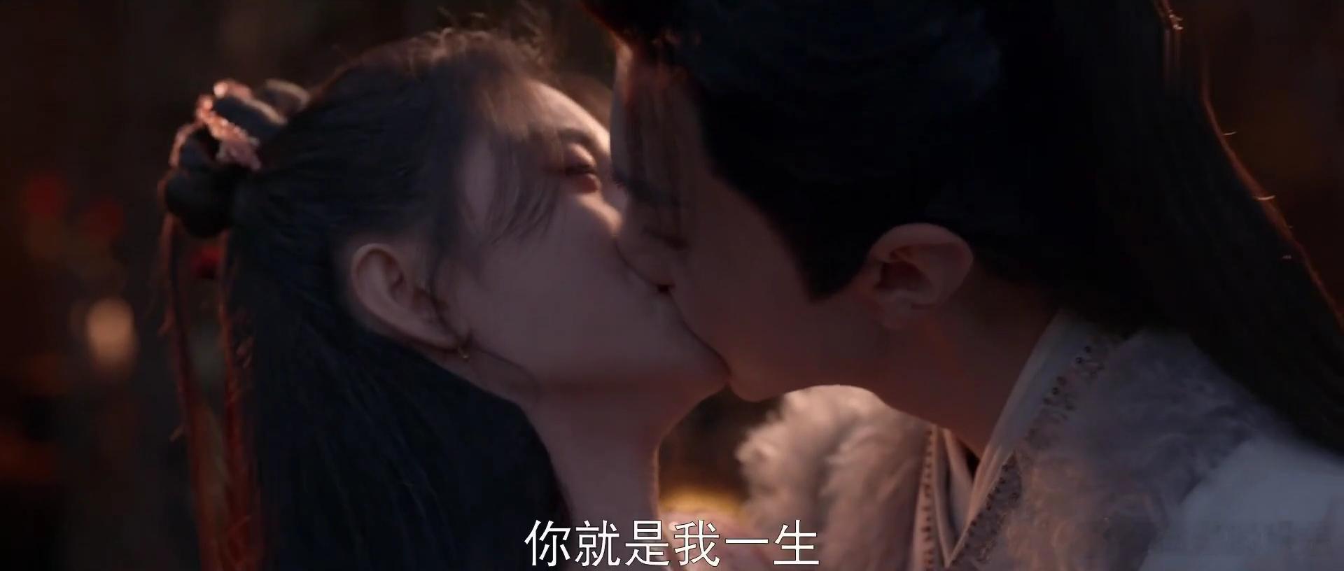 #世上再无韩菱纱#在云天河心中，韩菱纱是永远的唯一，这种纯粹的爱情让人动容。#爱