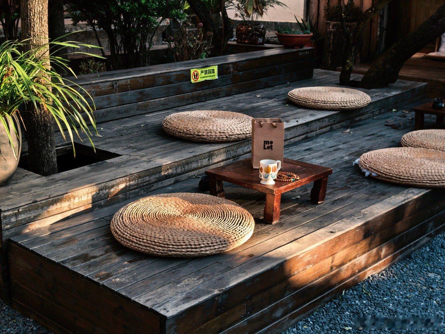 知道为啥我那么喜欢云南吗？云南不缺美景，不缺美味，更不缺调性。哪哪都好看，哪哪都