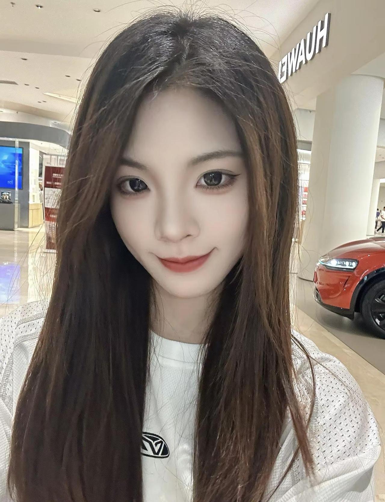 我们的关系可以像毛绒玩具一样简单吗 你戳一下我我就会对你说话 你抱住我我也抱住你