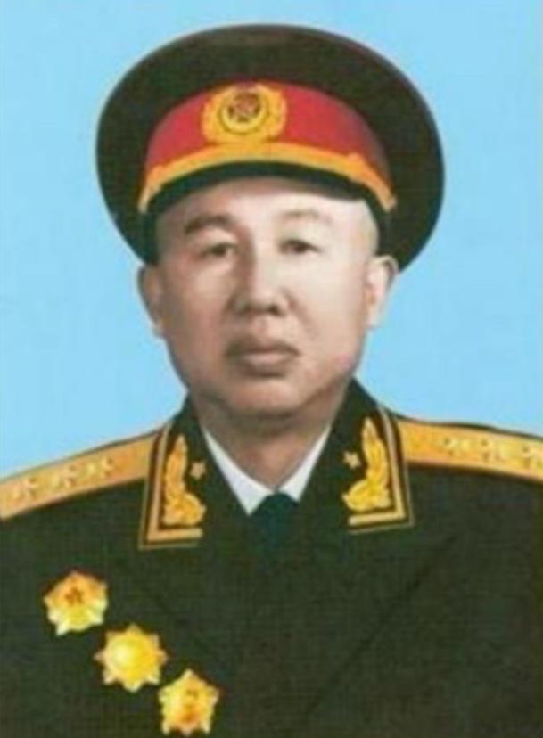 1949年，罗荣桓偶遇察哈尔军区司令员王平，准备让他担任13兵团政委，聂荣臻却果