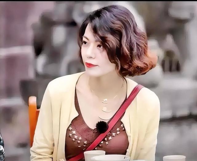 复旦大学 教授 陈果 说：“无论我们活了多久，是70岁，还是80岁，或是90岁，