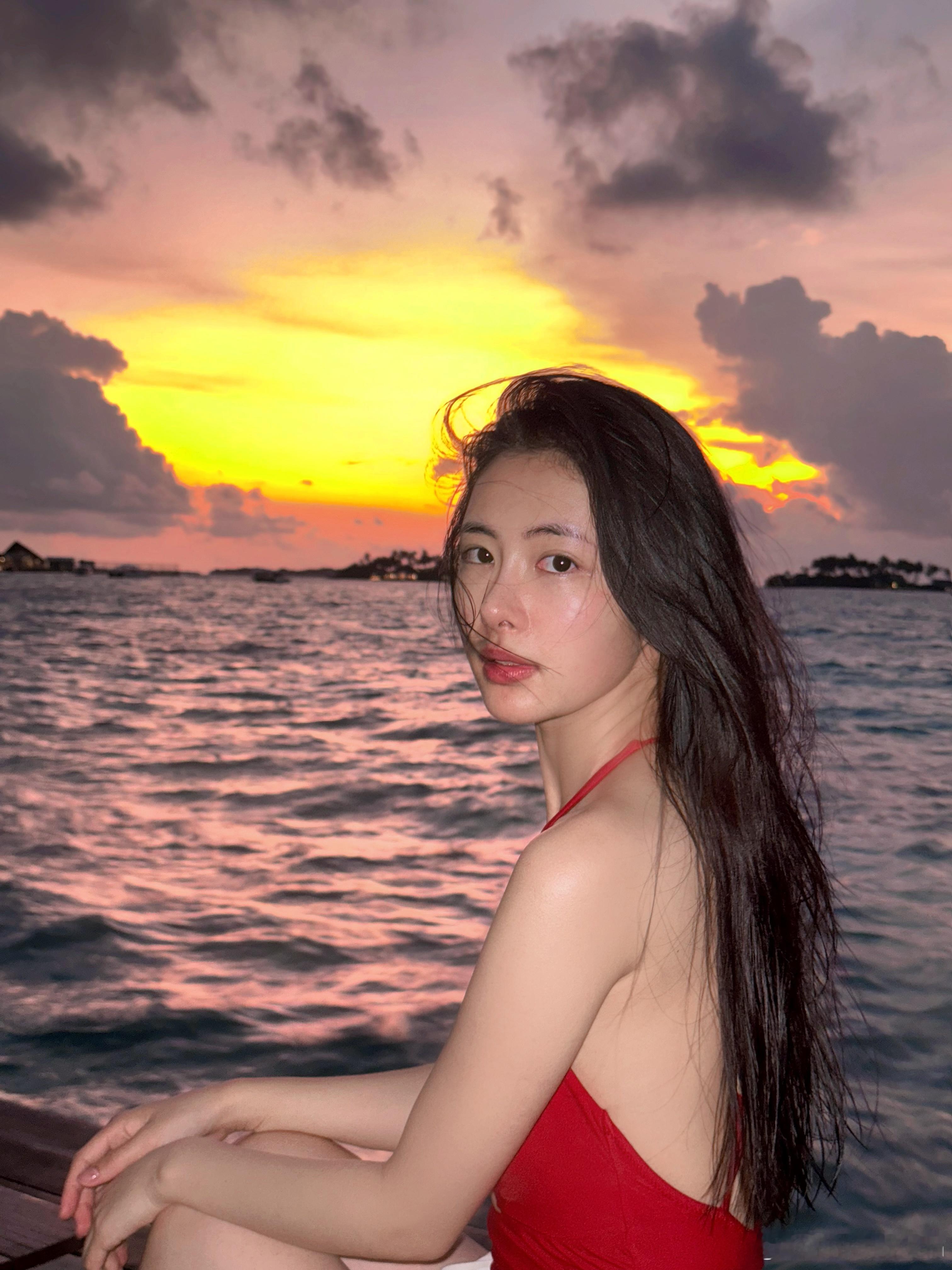 暴雨后看到了惊艳的晚霞🌄 美到失语手机拍不出来的美 度假⛱️🔚啦 ​​​