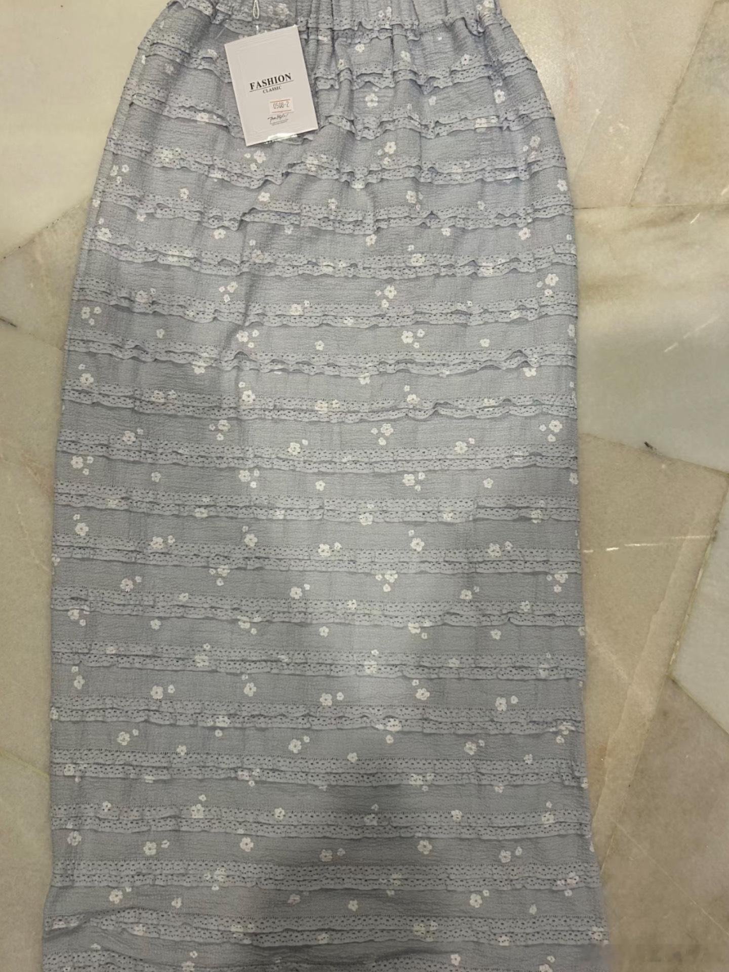 每次淘到便宜喜欢的东西都会分享给朋友，就像最近买的这些衣服吧均价就10几最贵不超