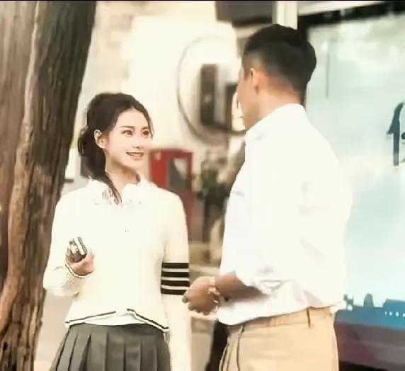 汪小菲和马晓梅为了庆祝两人相识一周年还特意去拍了一个MV，把两人拍的像偶像剧男女