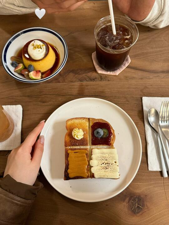 在澳门🇲🇴！！吃到了巷子里的四色吐司…