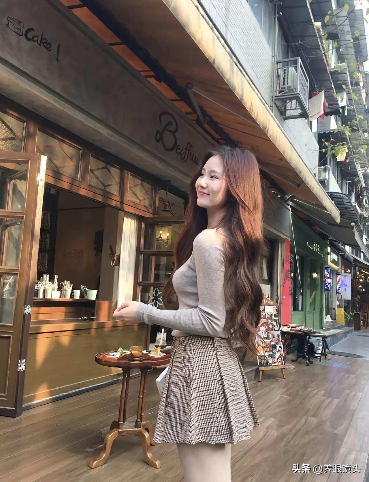 在贝飞咖啡馆的午后，享受悠闲时光