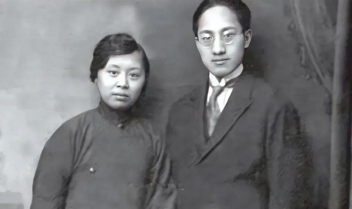 有一年，日本人看重陆小曼的名气，给出1000大洋的出场费，希望她出席“大东亚团结