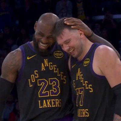 湖人没有希望了，因为字母哥官宣了不会离开雄鹿，湖人下一步会利用他们的未来选秀权，