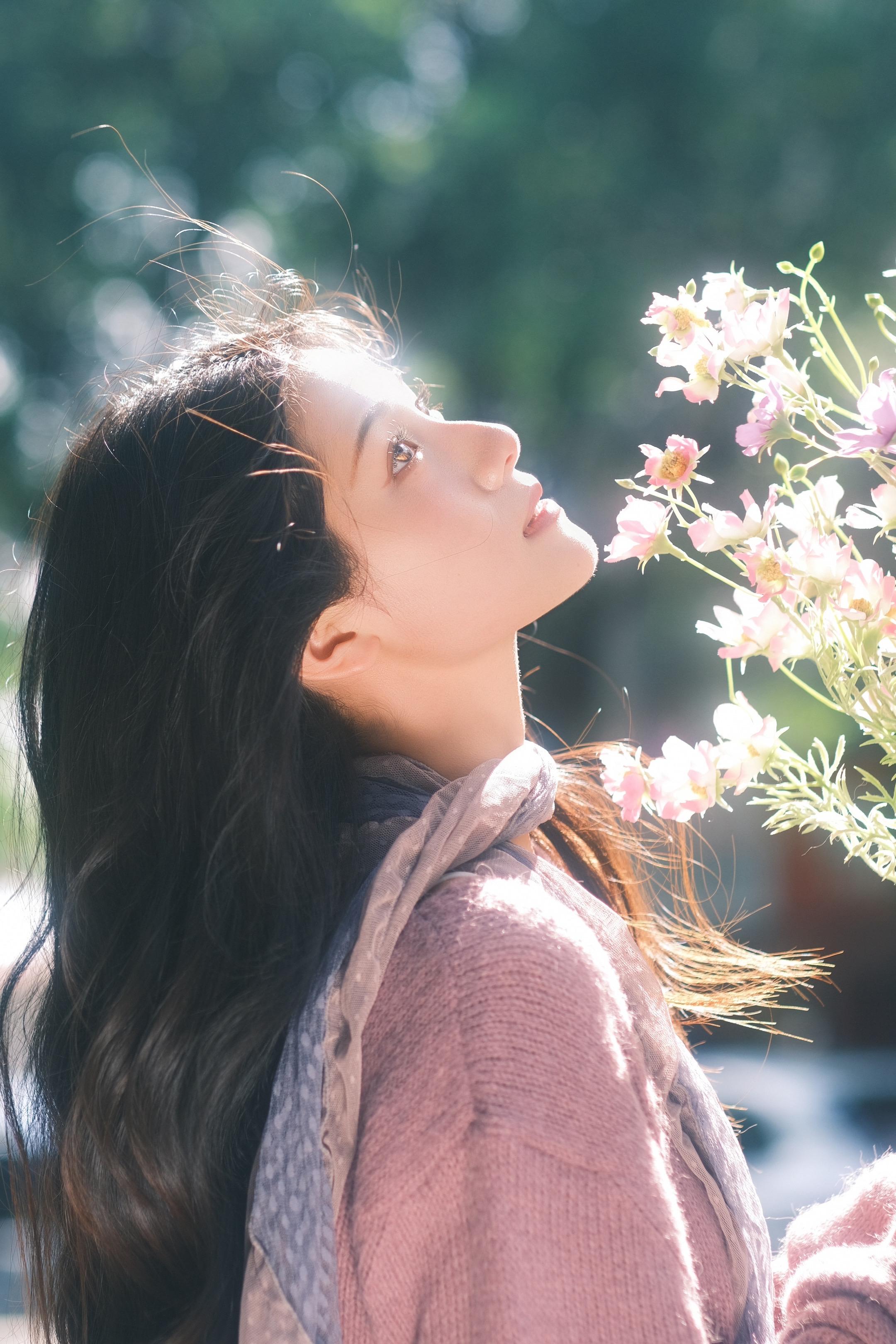 你眉目如当年 流转我心间。