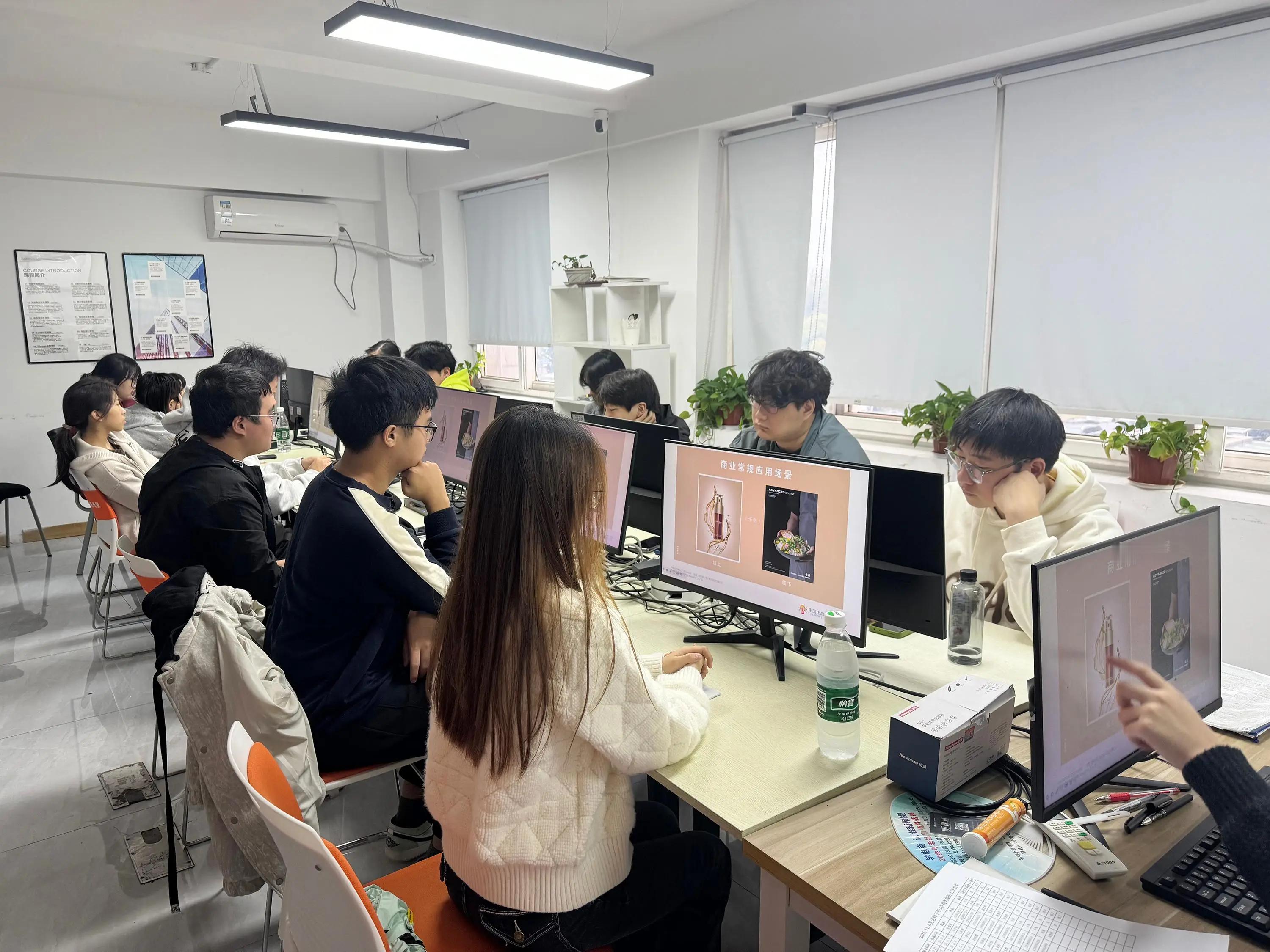 【免费学AI做生意！义乌9月48场电商赋能培训密集落地】想学AI做跨境？政府来买
