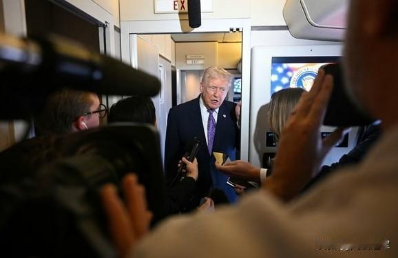 特朗普谈乌克兰腐败丑闻。乌克兰的腐败丑闻对谈判没有帮助。叶尔玛上前线目的就是投降