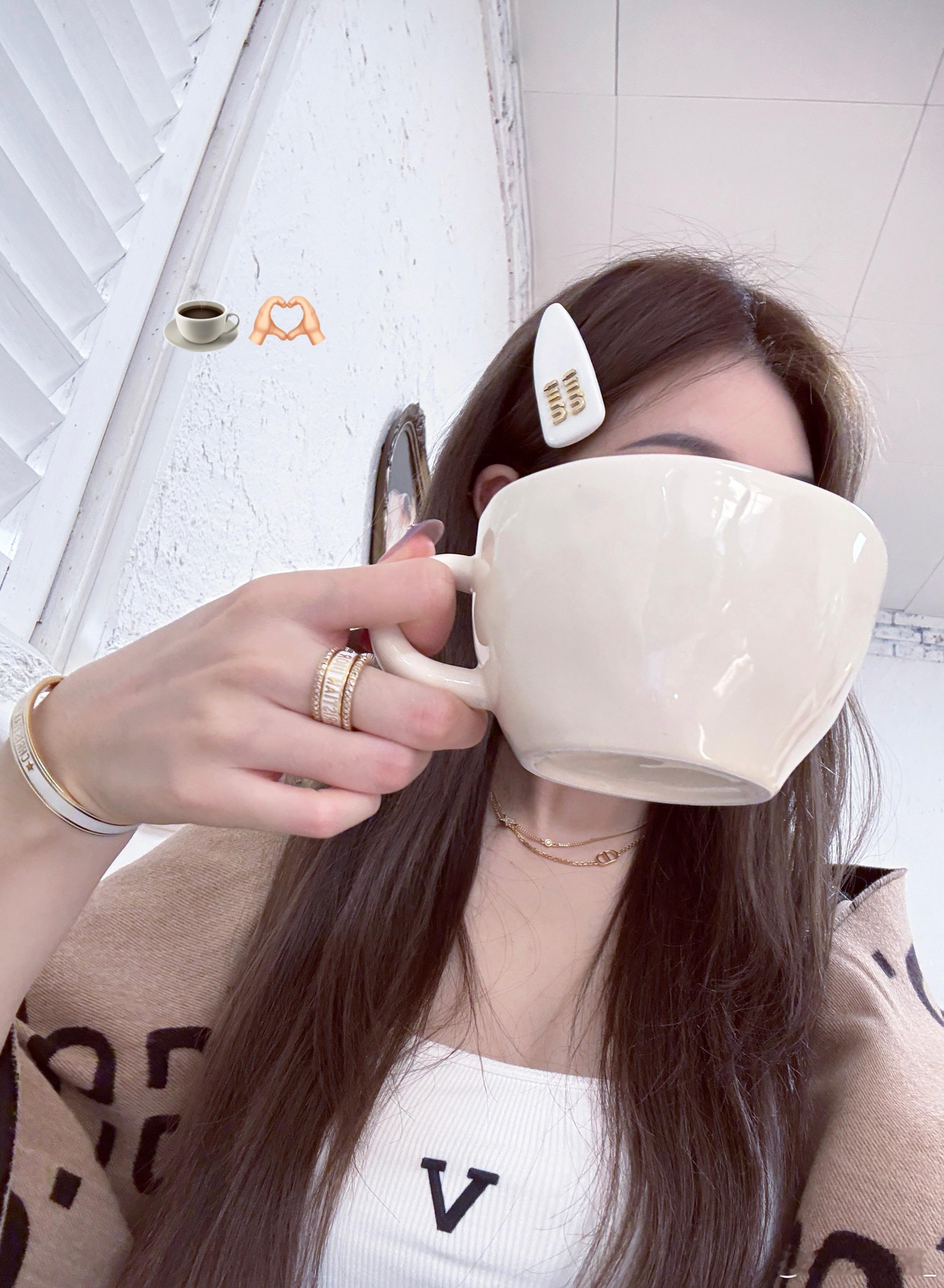 不要太充实啊我说🏋️♀️☀️📖🐈☕️ 
