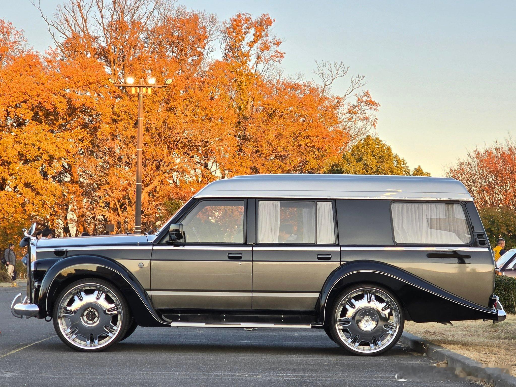 库里南祖宗版？还别说，又老又新的改的比AI还AI也是一种实力 