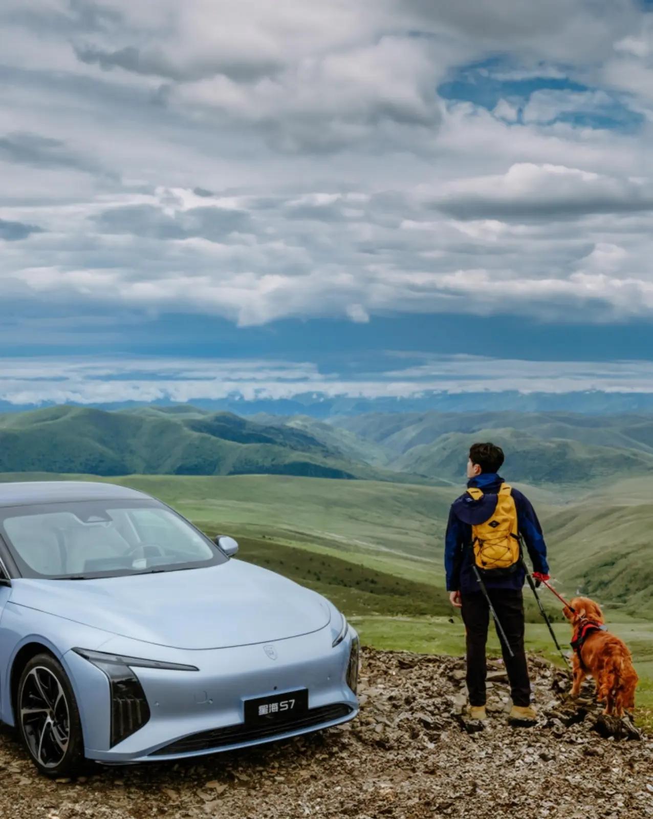 深蓝S07外观时尚漂亮，又有长安和华为背书，技术位于同价位领先水平，非常适合年轻