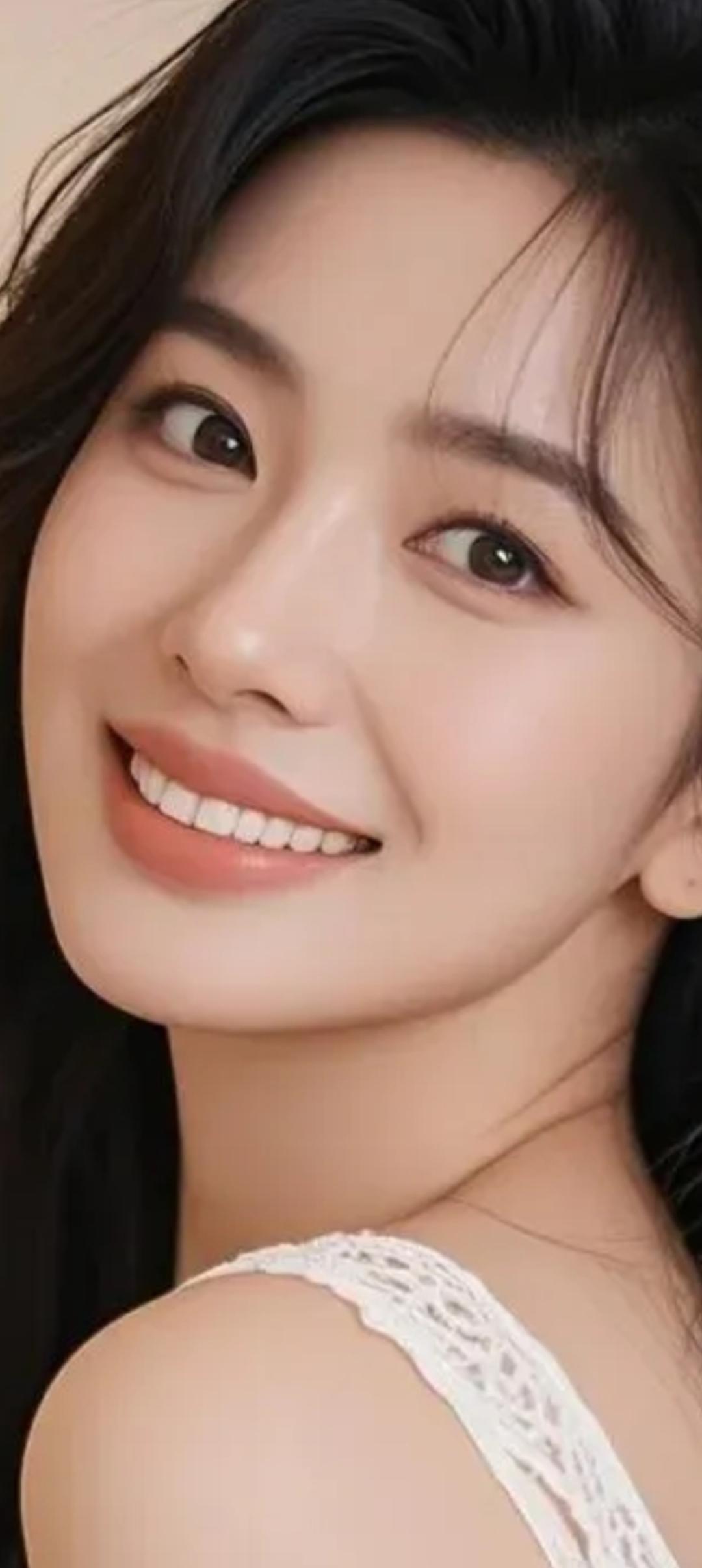 甜美笑容，温柔可人，元气满满的一天！😊✨