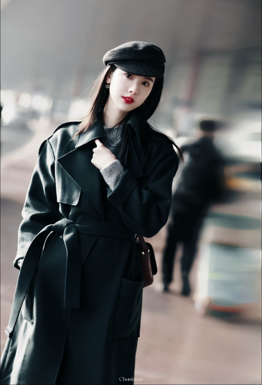 陈都灵给张婧仪宋威龙都包场了陈都灵云包场野狗骨头 陈都灵真的说到做到，说包场就包